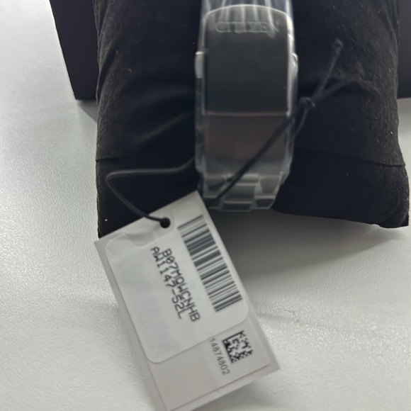 Citizen Men's Eco-Drive Weekender 3-Hand Date Watch in Black NWT - Picture 3 of 5